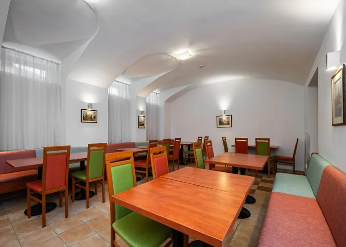 3-Sterne-Hotel: City Central De Luxe