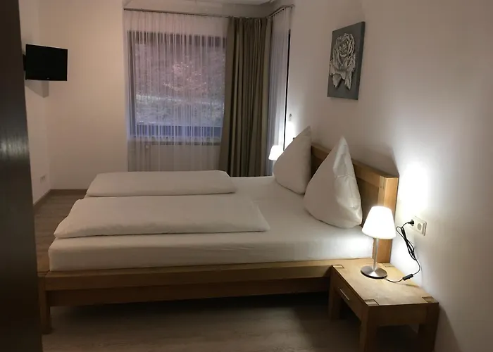 Hotel Am -Pension Zum Paradies
