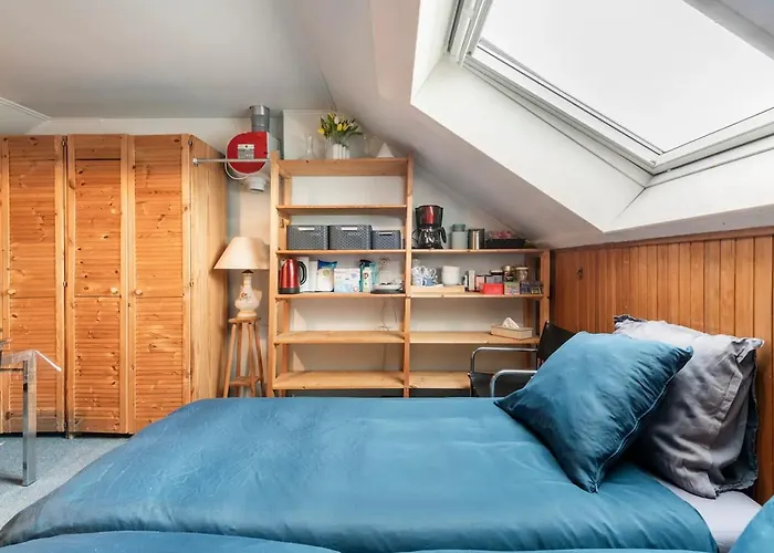 Cozy Room In Residential Alkmaar - Free Parking