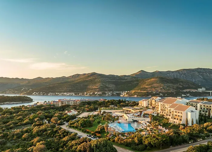 Valamar Lacroma Hotel