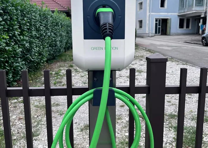 Pension Kinzl mit E-Ladestation