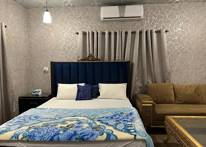 The Red Tree Family Guest House