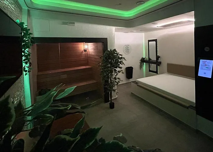 Jacuzzi-Hotel: Me And Spa