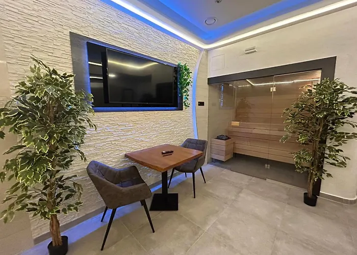 Jacuzzi-Hotel: Me And Spa