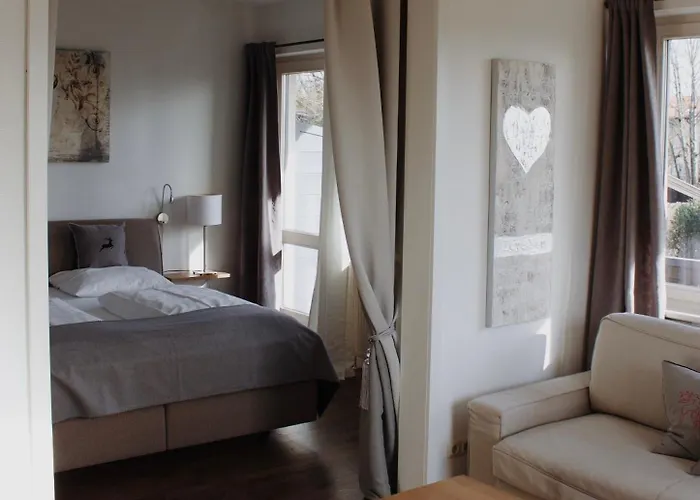 Hotel Garni - Chiemsee-Pension-Seebruck