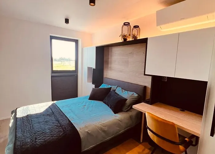 Inova - Comfort Room With Private Bathroom, Shared Facilities And Free Parking