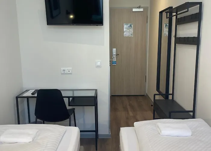 Motel Blue - Minimalist Boutique Hotel