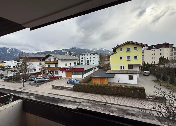Room in Guest room - Serene Guest Room in Zell am See with Mountain Views