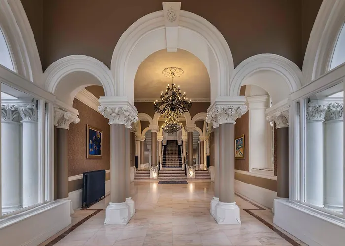 Luxushotel: Royal Marine Hotel