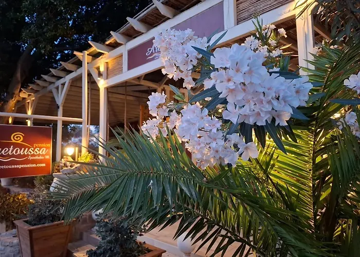 Pension Aretoussa