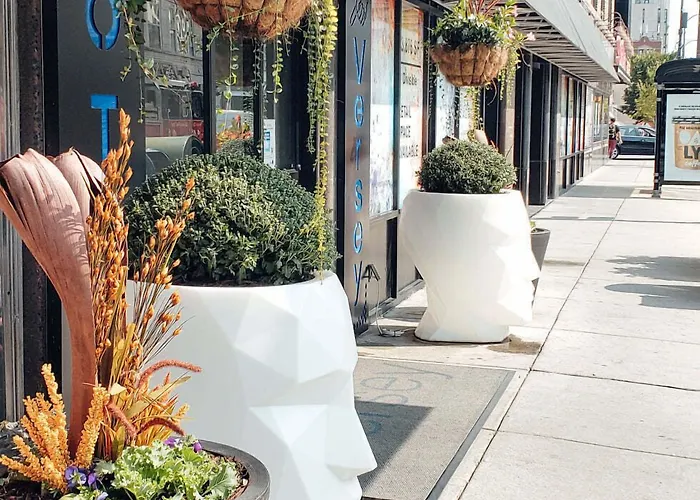 Hotel Versey Chicago Lincoln Park