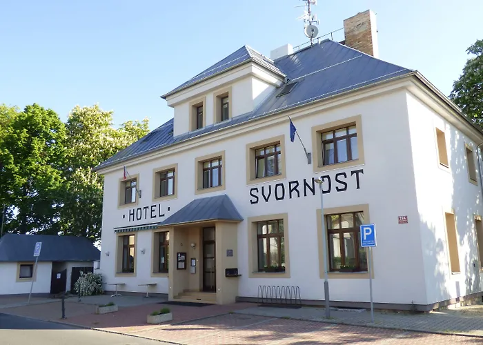  Svornost