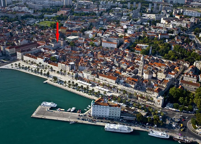 Marmontova Luxury Rooms