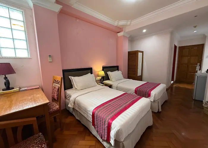 Familienhotel: Grand Laurel Hotel