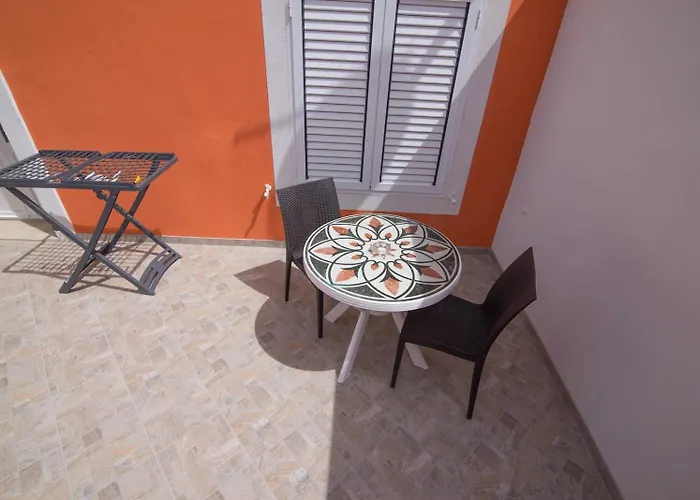 Luisa S2 Rooms