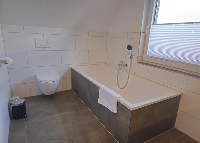 EcoCube 2 Haren - Sonnenbalkon, Badewanne, Waschmaschine