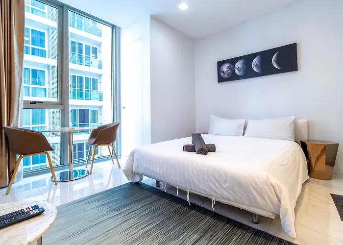 Hyde Sukhumvit 11 Branded Suites