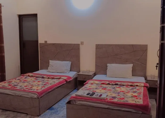 Hotel Crown Plaza, Near Karachi Airport, Darul Sehat Hospital, Dow, Agha Khan And Liaqat Hospital