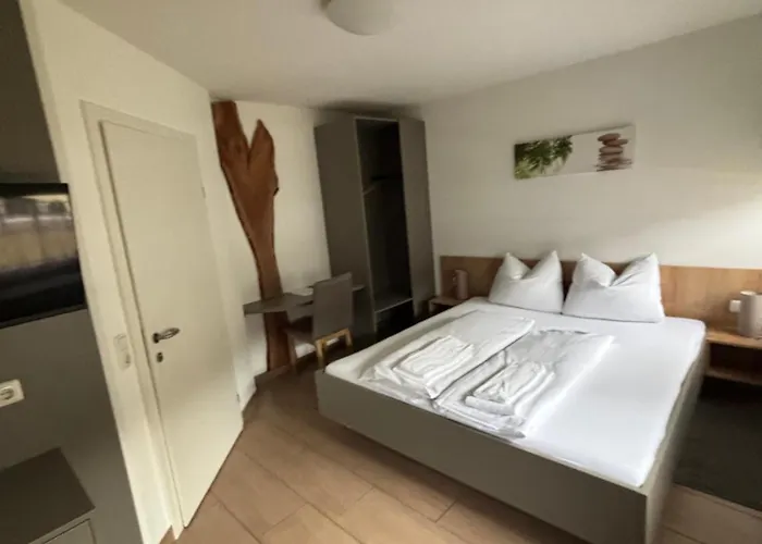 Pension SUNNSEITN - Gastronomie - Café - Weinkeller