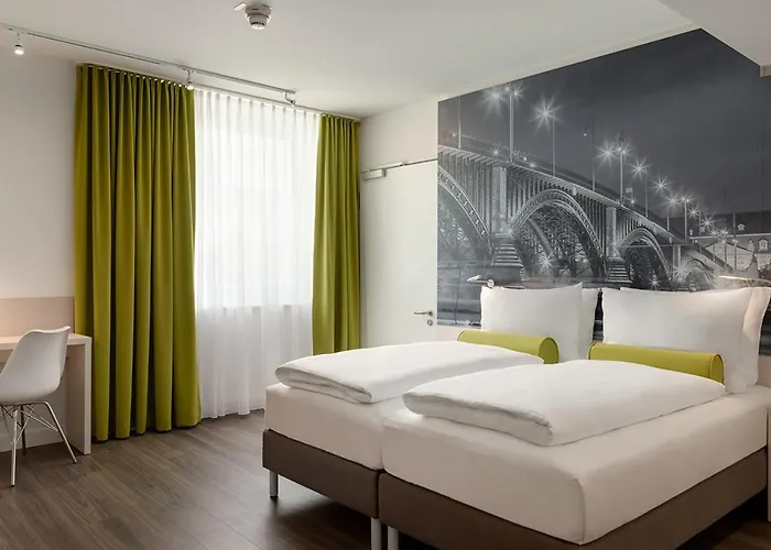 Super 8 By Wyndham Zollhafen