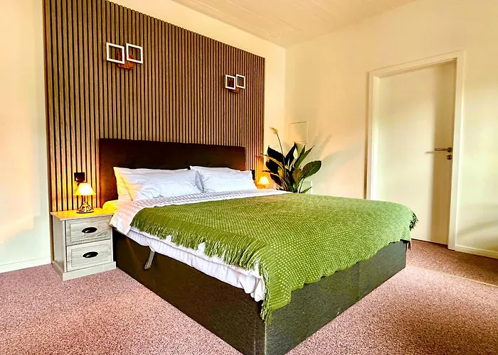 Hotel Am Bergen Zur Post By Rikas