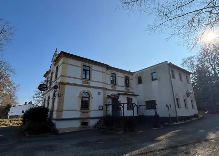 Pension Waldsachsen - Gäste und Monteurzimmer mit Parkplatz