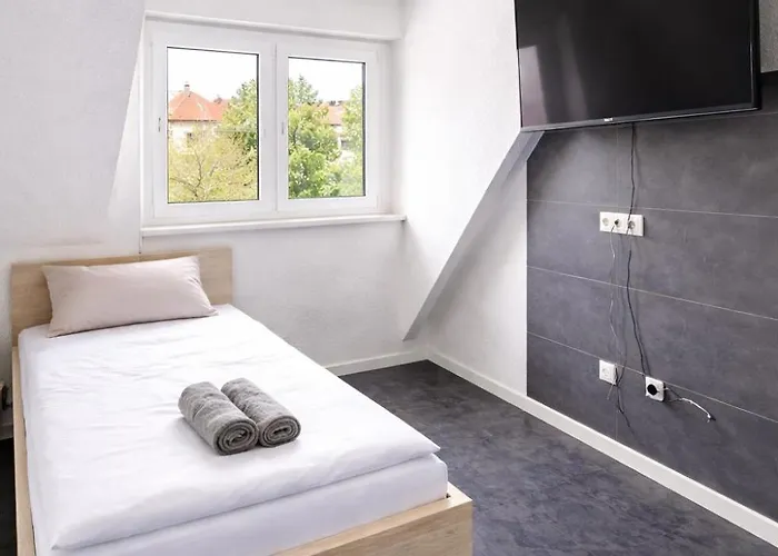 Frankfurt Airport View Apartments