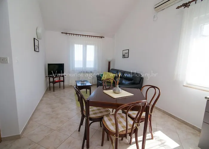 Apartment Valdarke