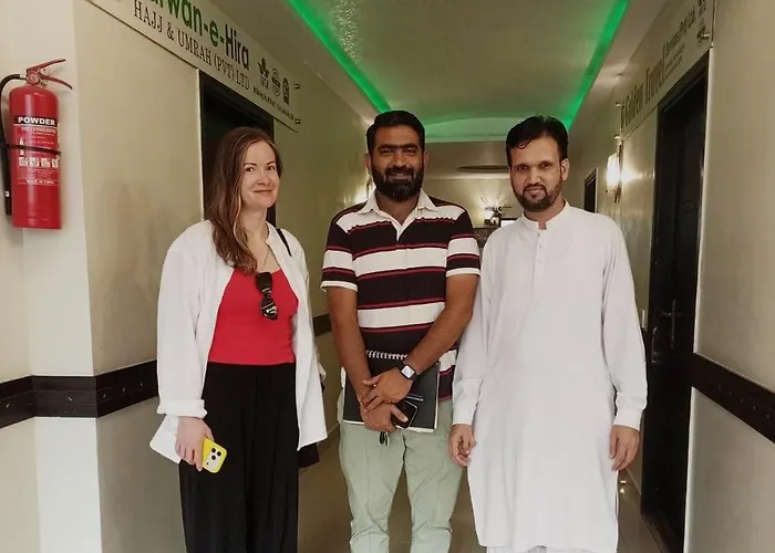 Hira Guest House