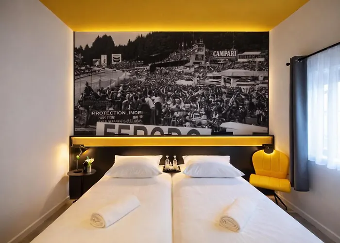 Les Thermes De Spa By La Cour De La Reine Hotel, Suites & Acces Gratuit Au Centre Thermal