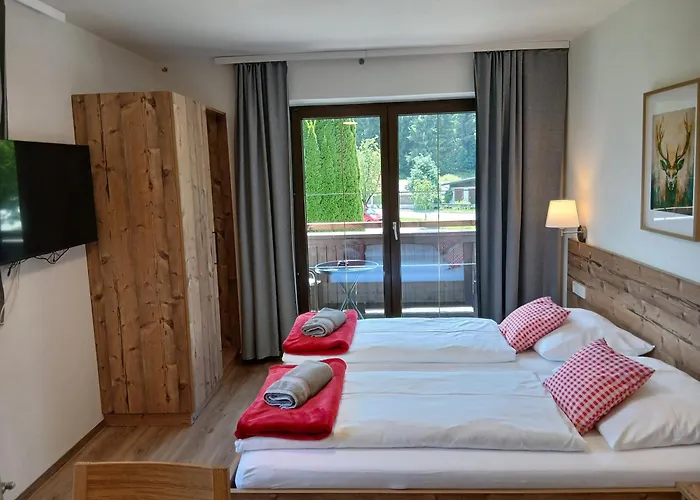Haus Huber Zimmer und Apartments