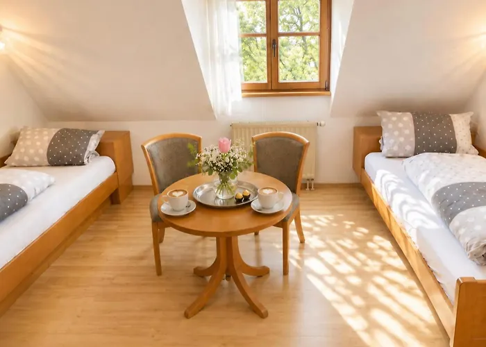 Pension Rose-Monteurzimmer&Ferienzimmer - Bodensee-Selbstversorger mit Küchen, Parken&Kaffee&Wlan frei