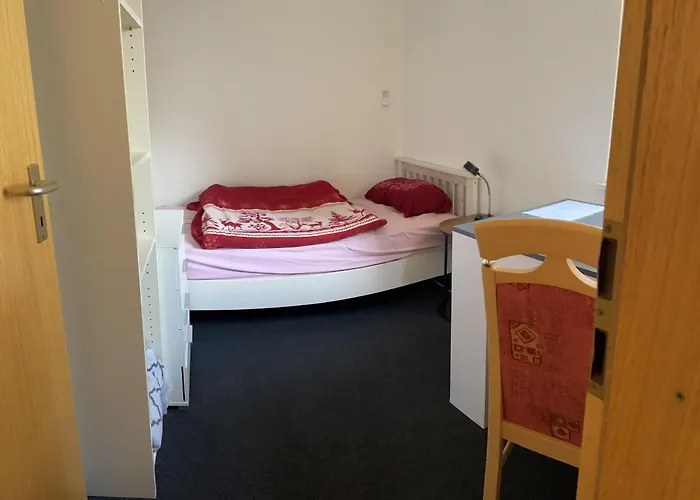 Günstige Monteurzimmer - oder als ganzes Haus zu vermieten