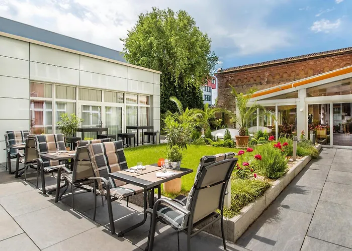 Best Western Plus Delta Park Hotel