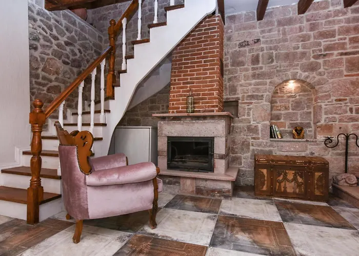 Lunaria Guest House