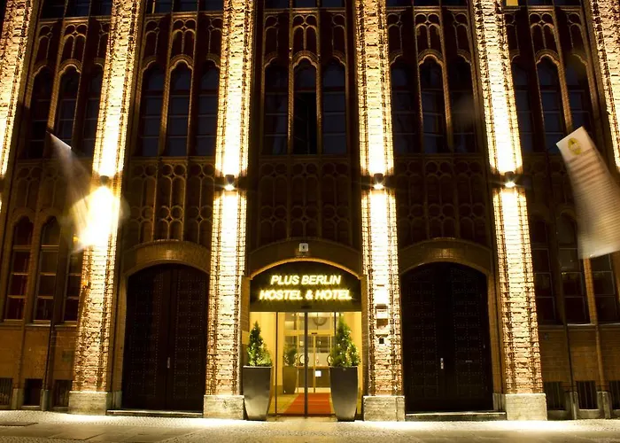 Plus Berlin Hostel Und