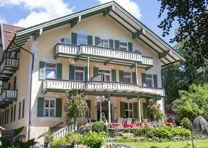 3-Sterne-Hotel: Villa Adolphine