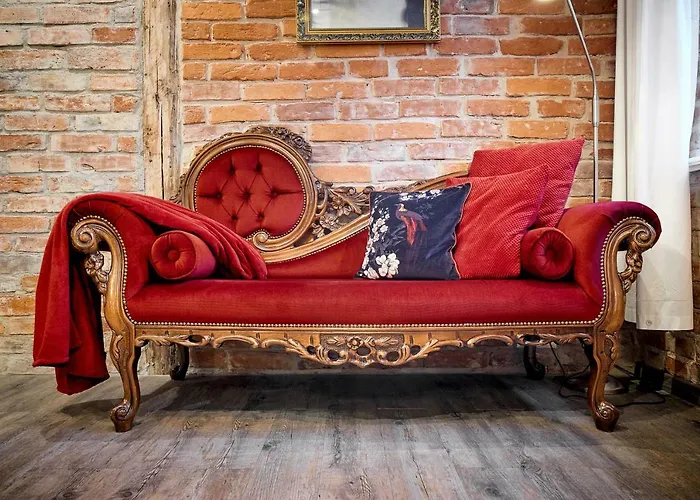 Ferienvermietung: Strohhutmanufaktur