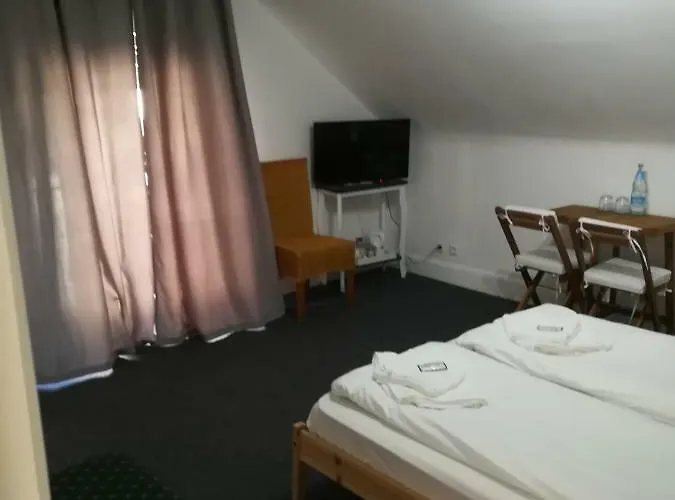 Royal Guest House II