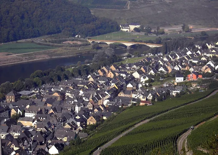 Weinstube Pension Moselblümchen